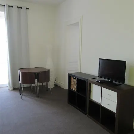 B8962 Studio Vue Mer Et Balcon *
