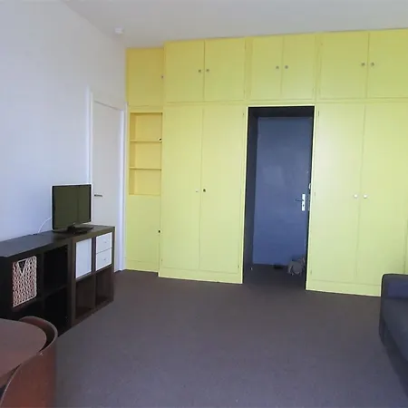 B8962 Studio Vue Mer Et Balcon *